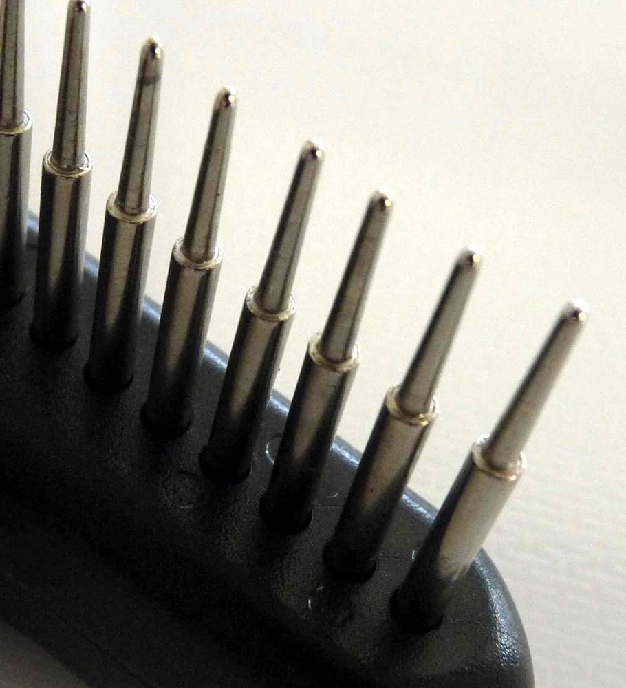 Mishcats 13 tooth magic spring undercoat rake - image 3