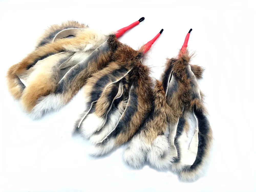 Purrs wild hare chaser clipon