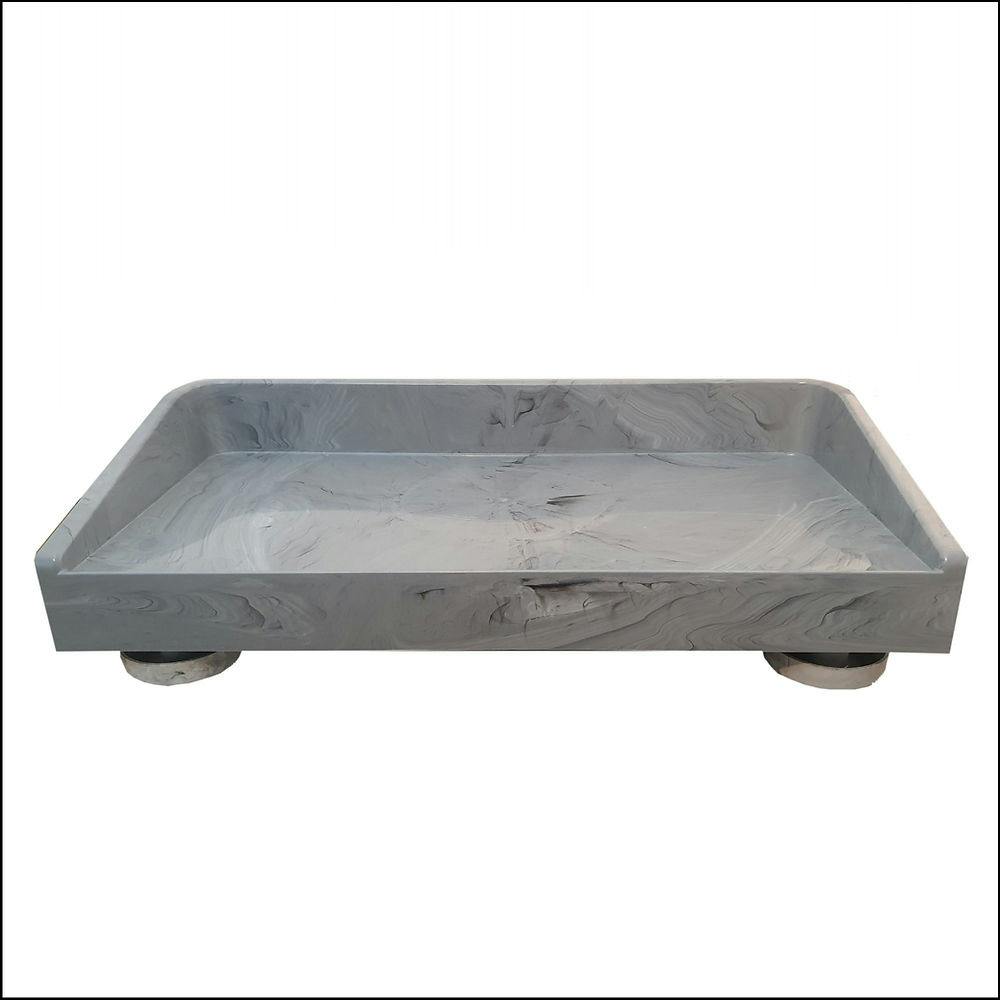 Ants off elevated feeding table