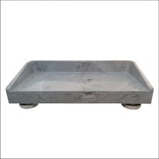 Ants off elevated feeding table