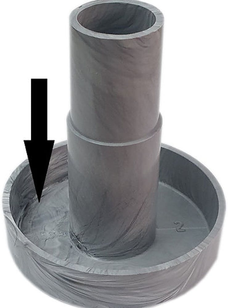 Ants off elevated feeding table - image 4